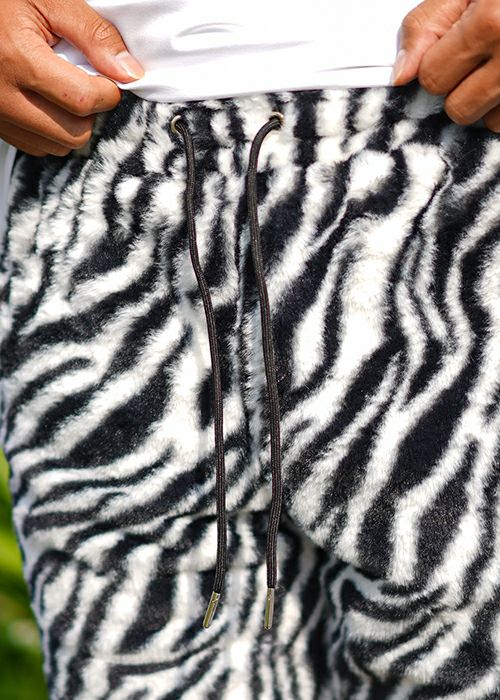 リアルゼブラショートパンツ | adamsJUGGLER（アダムスジャグラー