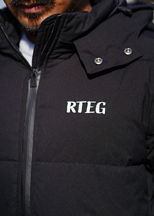 RTEG/FREE フード付き黒ナイロンジャケット RTEGディライト＆フリーキーブルゾン | adamsJUGGLER（アダムス