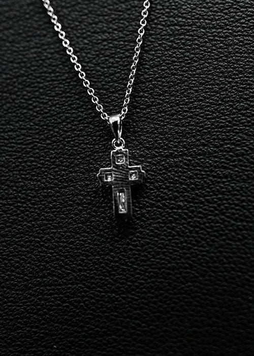 クロスオンクロスネックレス スモールクロスネックレス／クロス