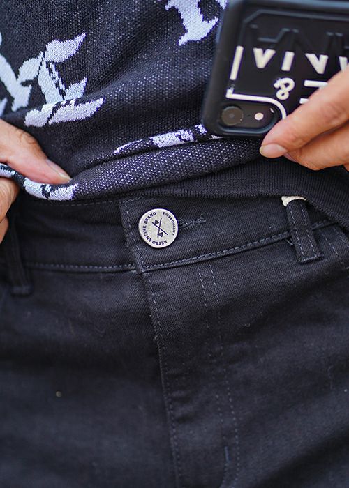 11.3ブラックスキニーパンツ ストレッチペイントデニム／ストレッチ