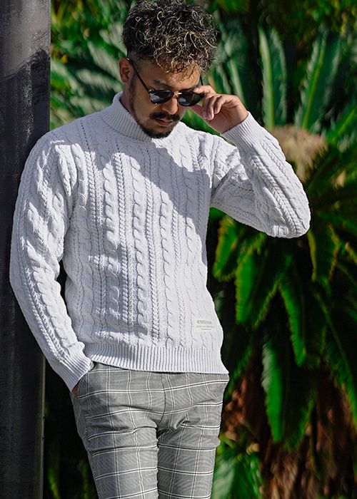 RTEG23ケーブルタートルニット クルーネック／ニット／メンズ