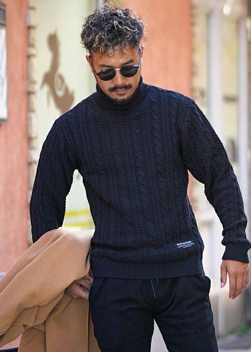 RTEG23ケーブルタートルニット クルーネック／ニット／メンズ