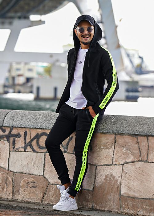 RTEG/ネオンテープジップフーディー | adamsJUGGLER（アダムス