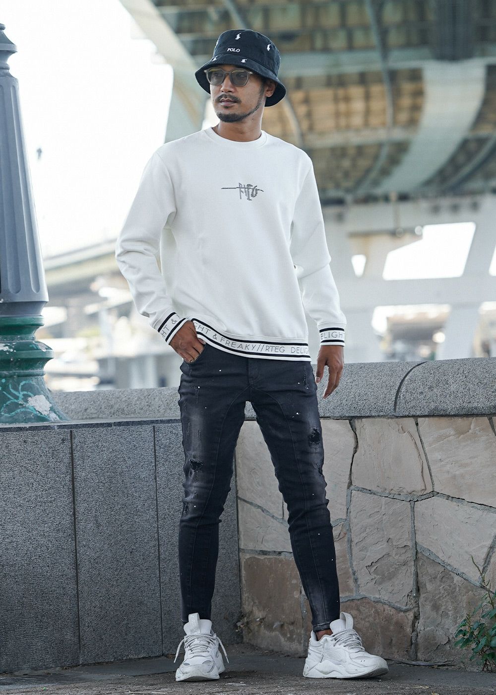 RTEGラインストーンスウェットプル | adamsJUGGLER（アダムス