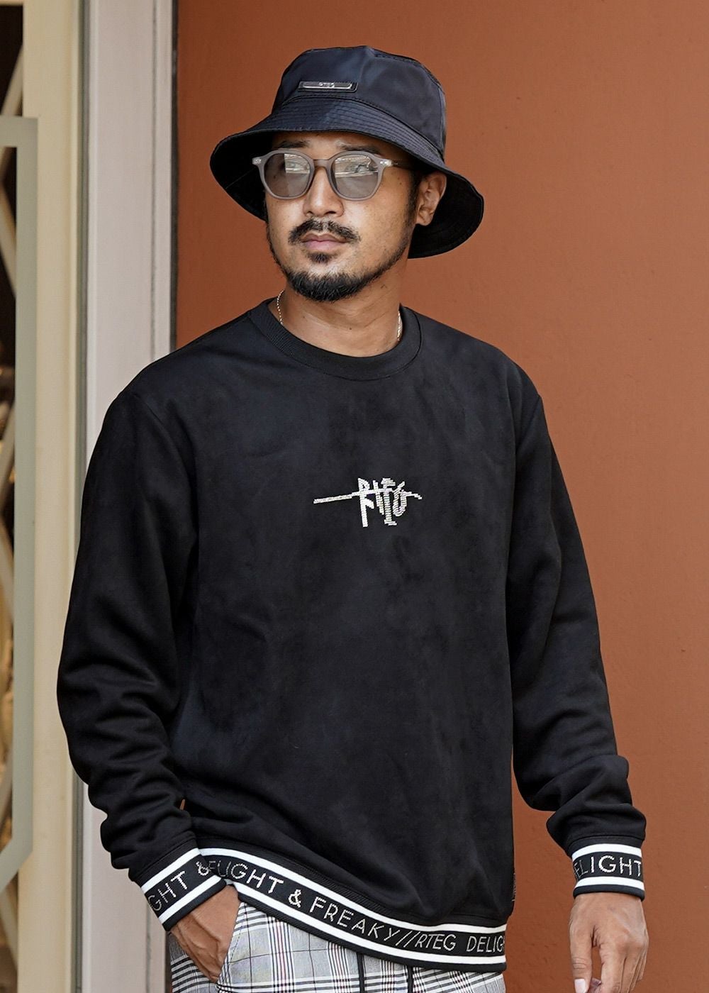 RTEGラインストーンスウェットプル | adamsJUGGLER（アダムス