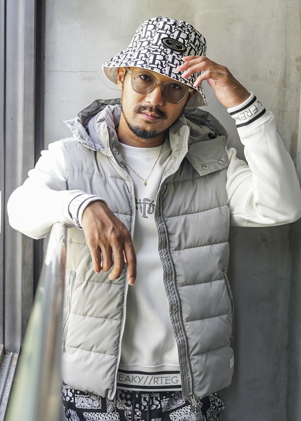 アンビションO/Eベスト | adamsJUGGLER（アダムスジャグラー）公式