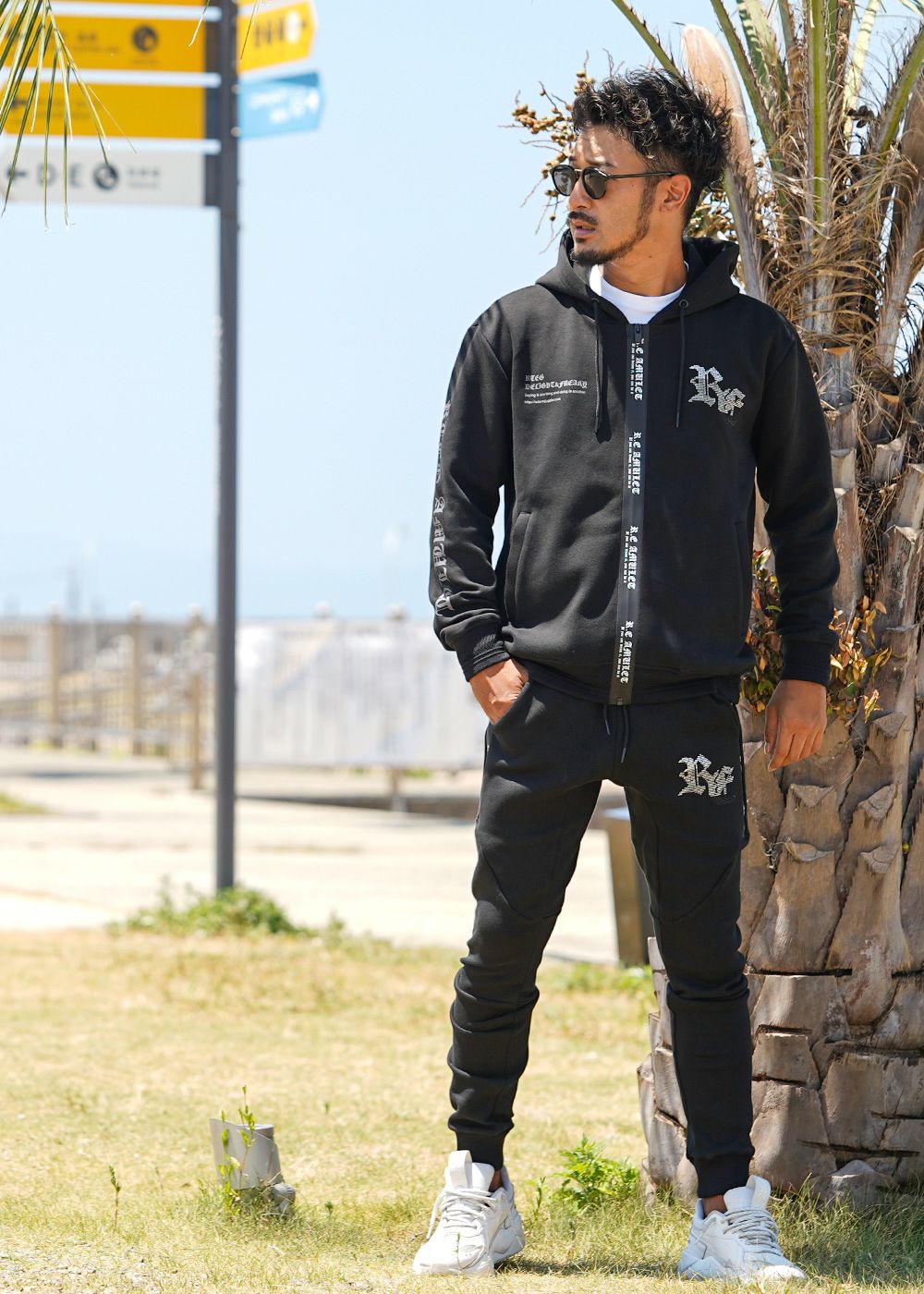 RTEG/R.ストーンジップフーディー | adamsJUGGLER（アダムスジャグラー