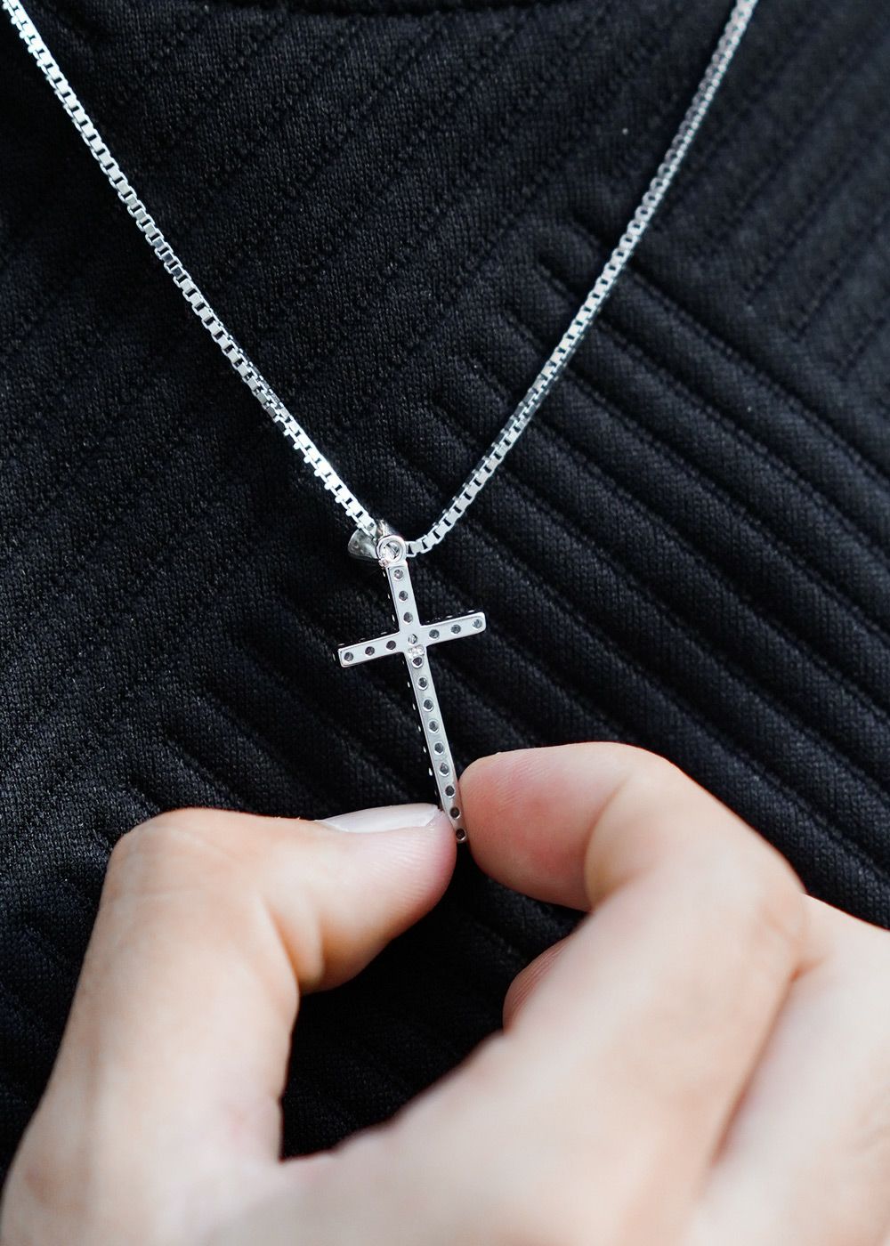 L.C3シルバーネックレス スモールクロスネックレス／クロスネックレス