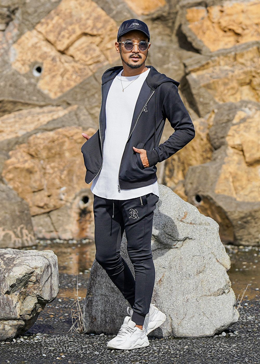 R/OE ジップスウェットパンツ | adamsJUGGLER（アダムスジャグラー