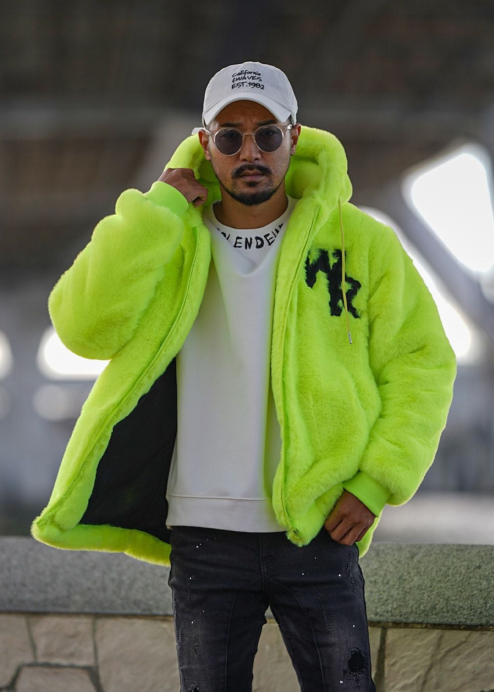 W/R EMファーフーディー | adamsJUGGLER（アダムスジャグラー）公式