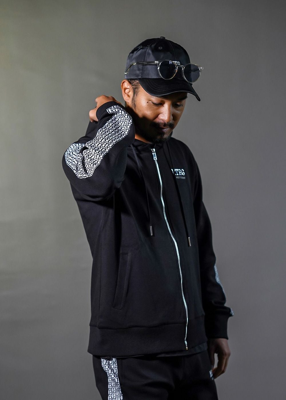 RTEGアルプラインフーディー | adamsJUGGLER（アダムスジャグラー