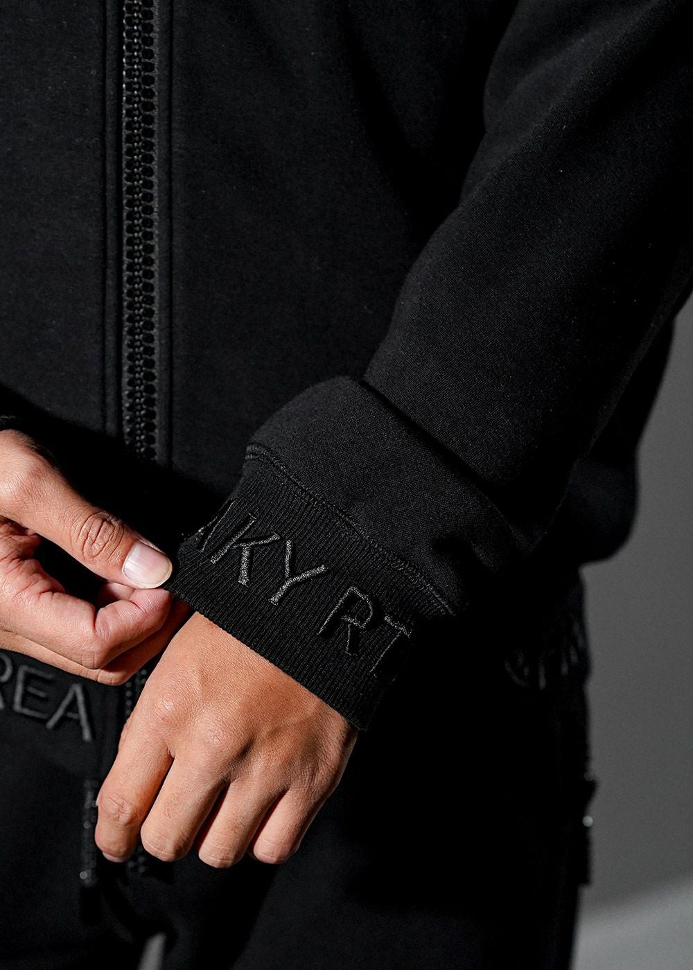 RTEG/ラインストーンジップフーディー | adamsJUGGLER（アダムス