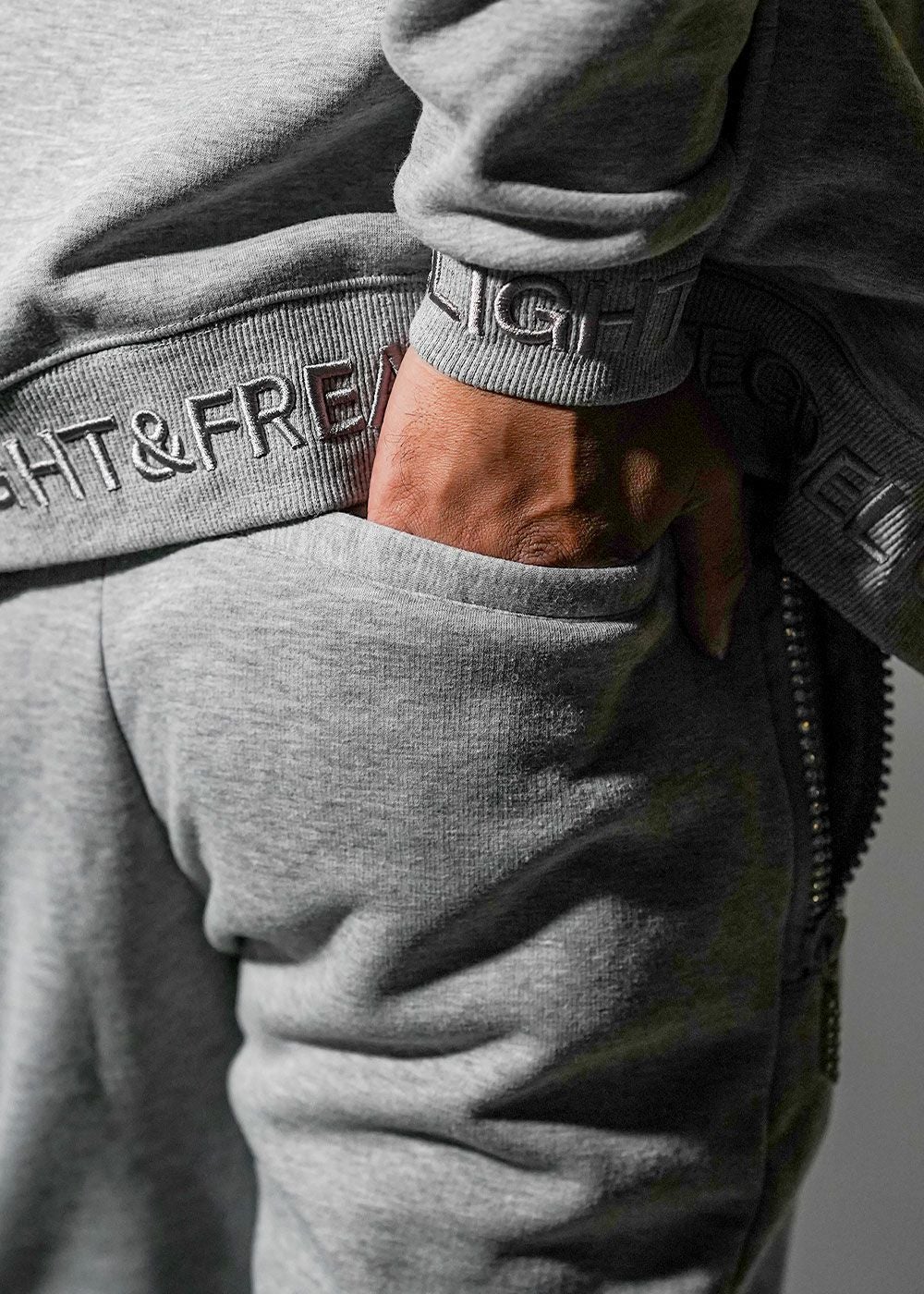 RTEG/ラインストーンスウェットパンツ | adamsJUGGLER（アダムス