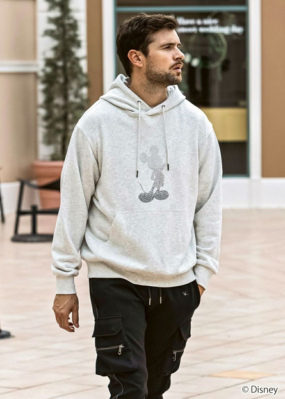 Disney(ディズニー）】 MICKEY GRADIENT RHINESTONE HOODIE