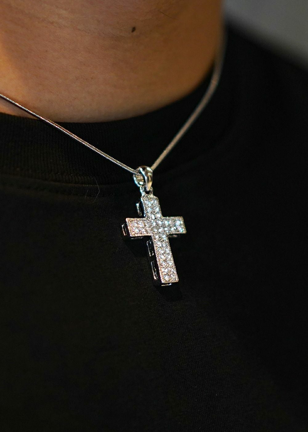 L.Sクロスネックレス スモールクロスネックレス／クロスネックレス