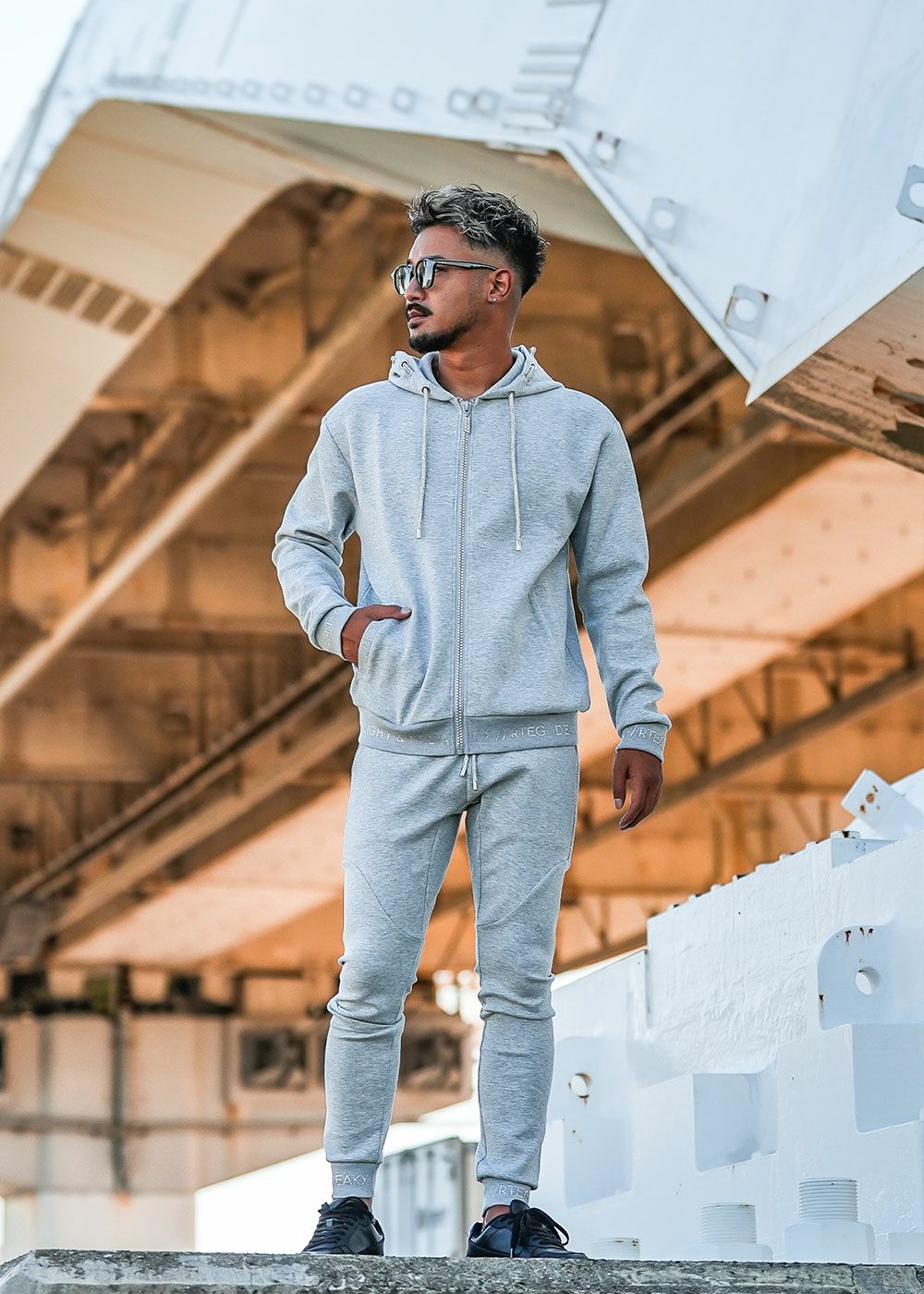 RTEGルックス/EXジップフーディー | adamsJUGGLER（アダムスジャグラー