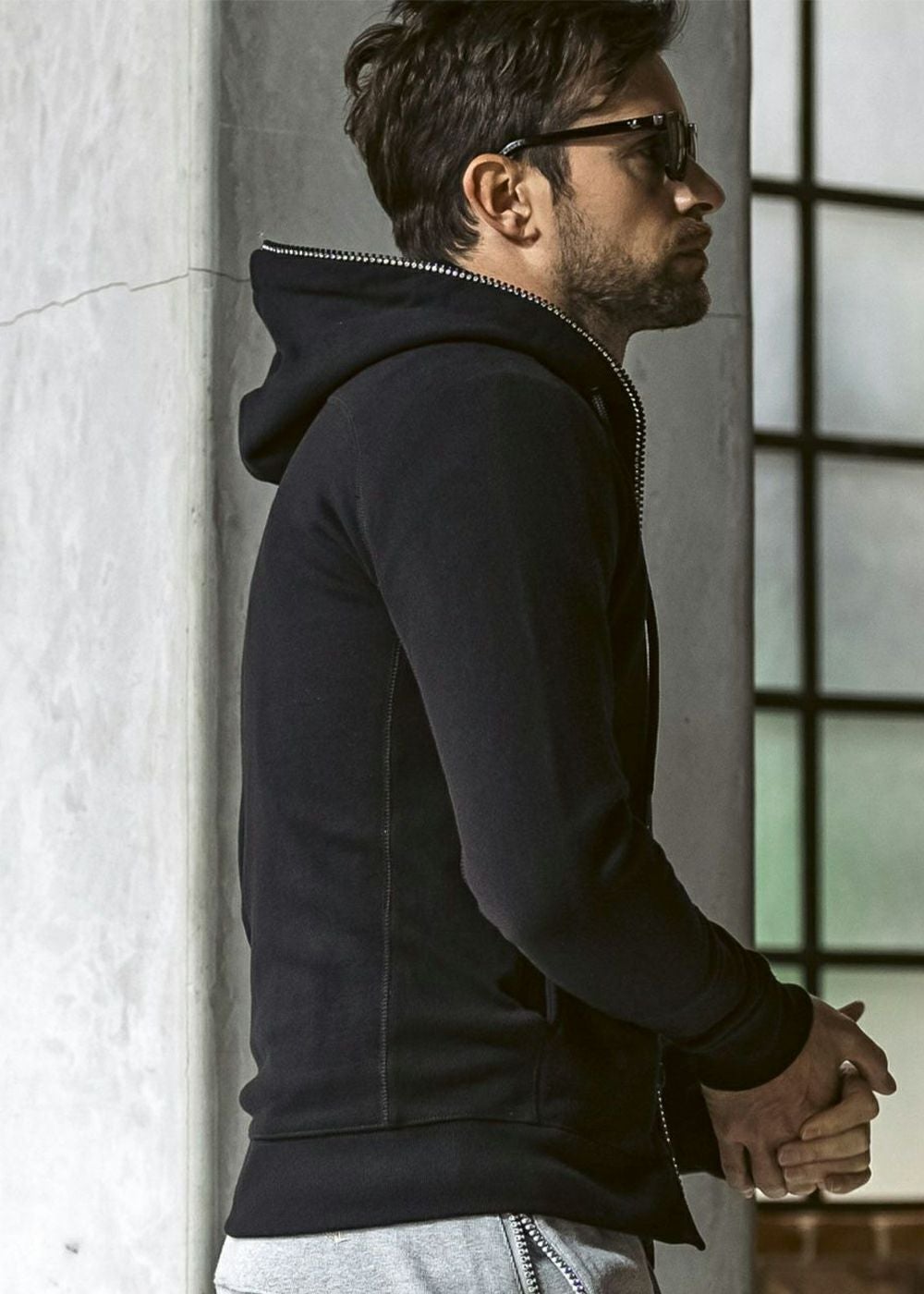 GLITTER ZIP+PLATE HODDIE | adamsJUGGLER（アダムスジャグラー）公式