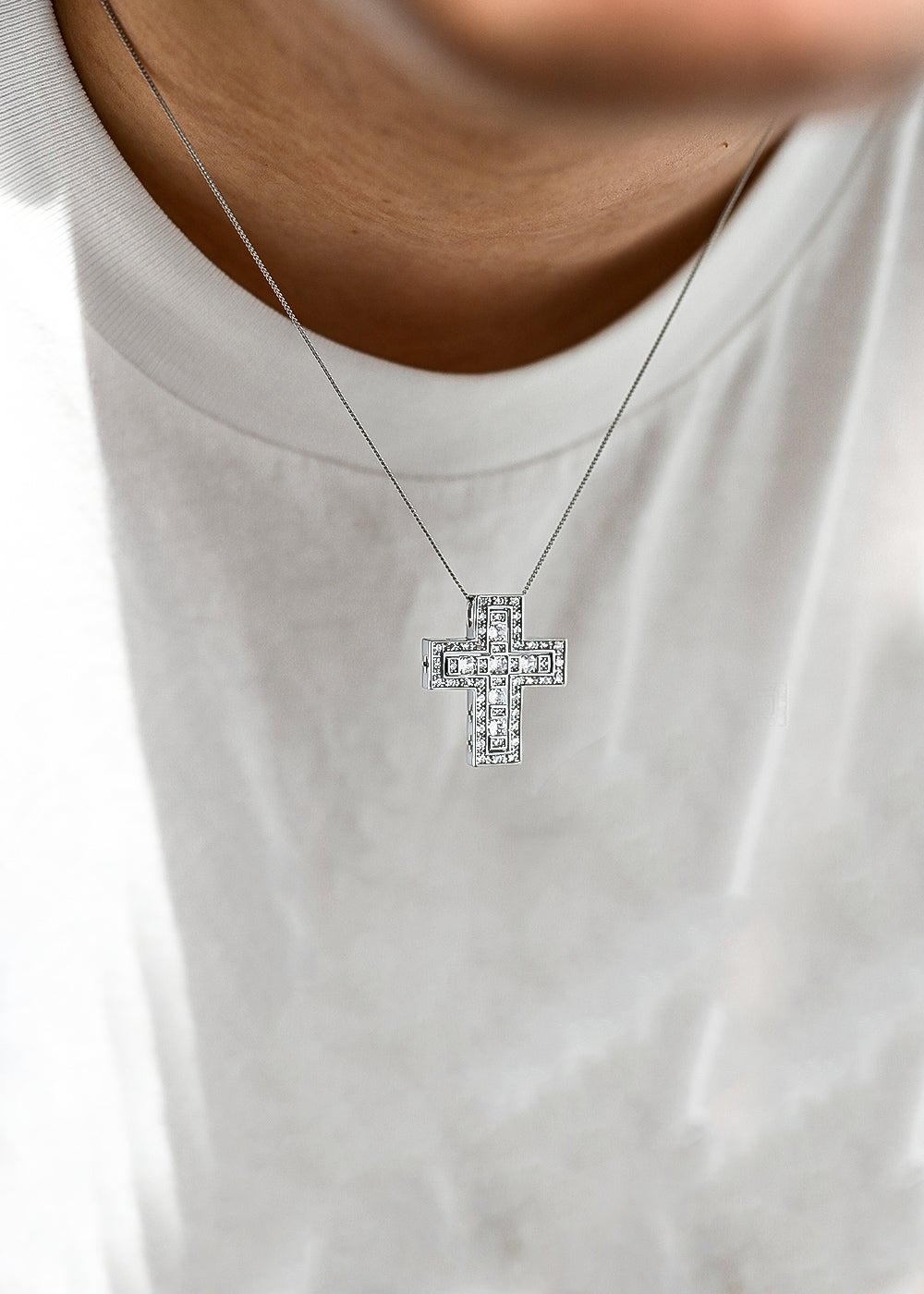 JY D.クロスネックレス スモールクロスネックレス／クロスネックレス