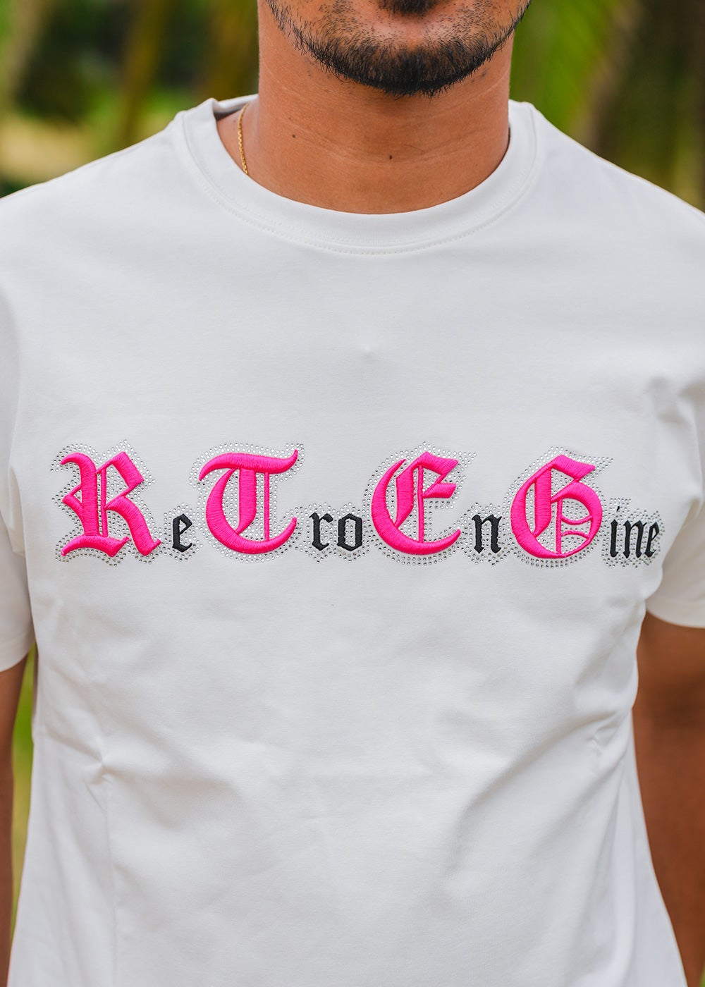 RöE ロゴ入り ホワイトTシャツ RTEGネオン＆EM R.Sティー | adamsJUGGLER（アダムスジャグラー）公式
